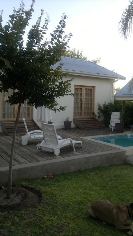 Oasis Shanti Backpackers Оудсхорн Номер фото