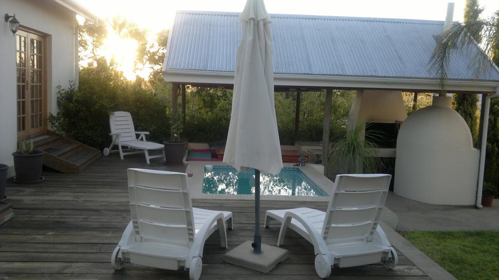 Oasis Shanti Backpackers Оудсхорн Номер фото