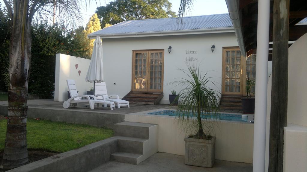 Oasis Shanti Backpackers Оудсхорн Номер фото