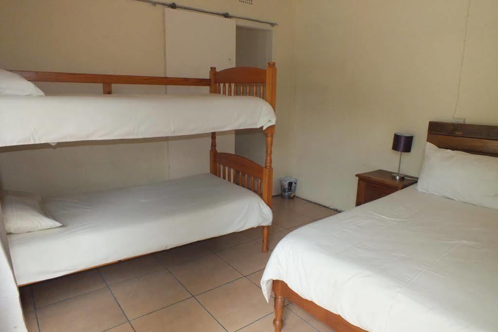Oasis Shanti Backpackers Оудсхорн Экстерьер фото