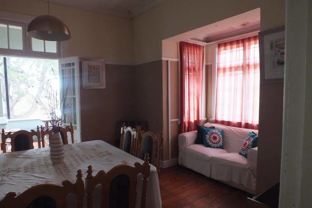 Oasis Shanti Backpackers Оудсхорн Экстерьер фото